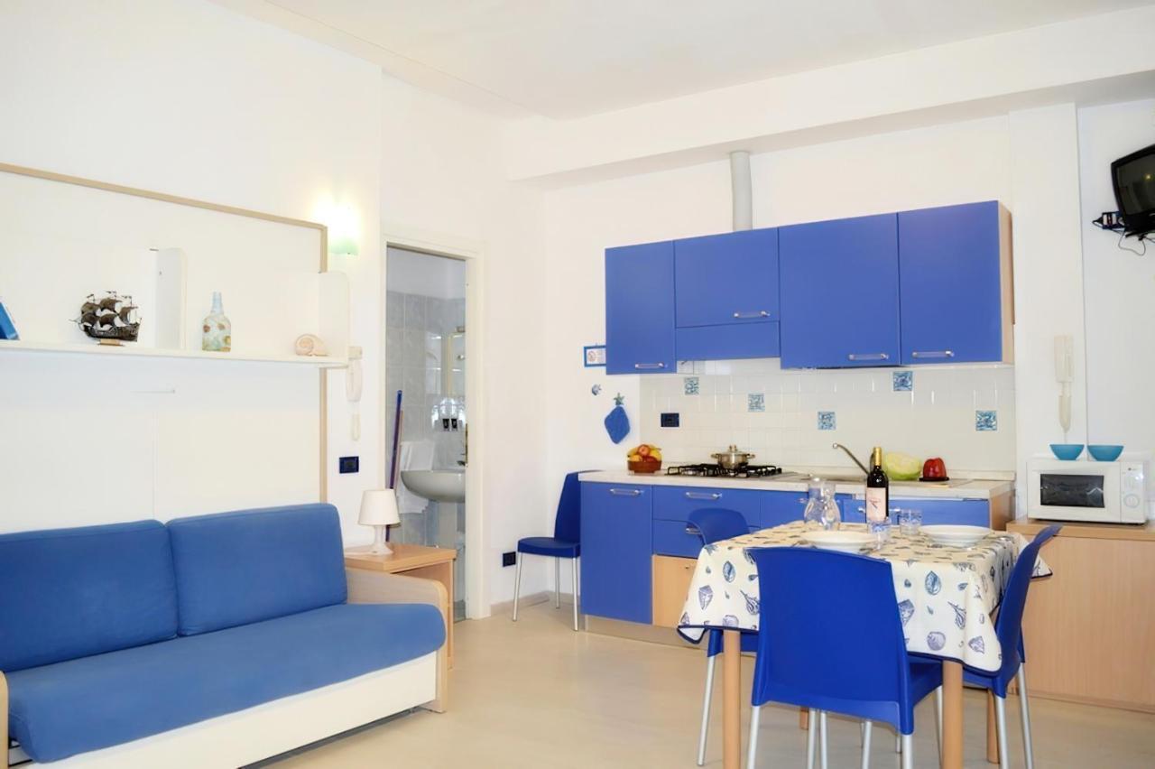 Residence Italia フィナーレ・リーグレ エクステリア 写真